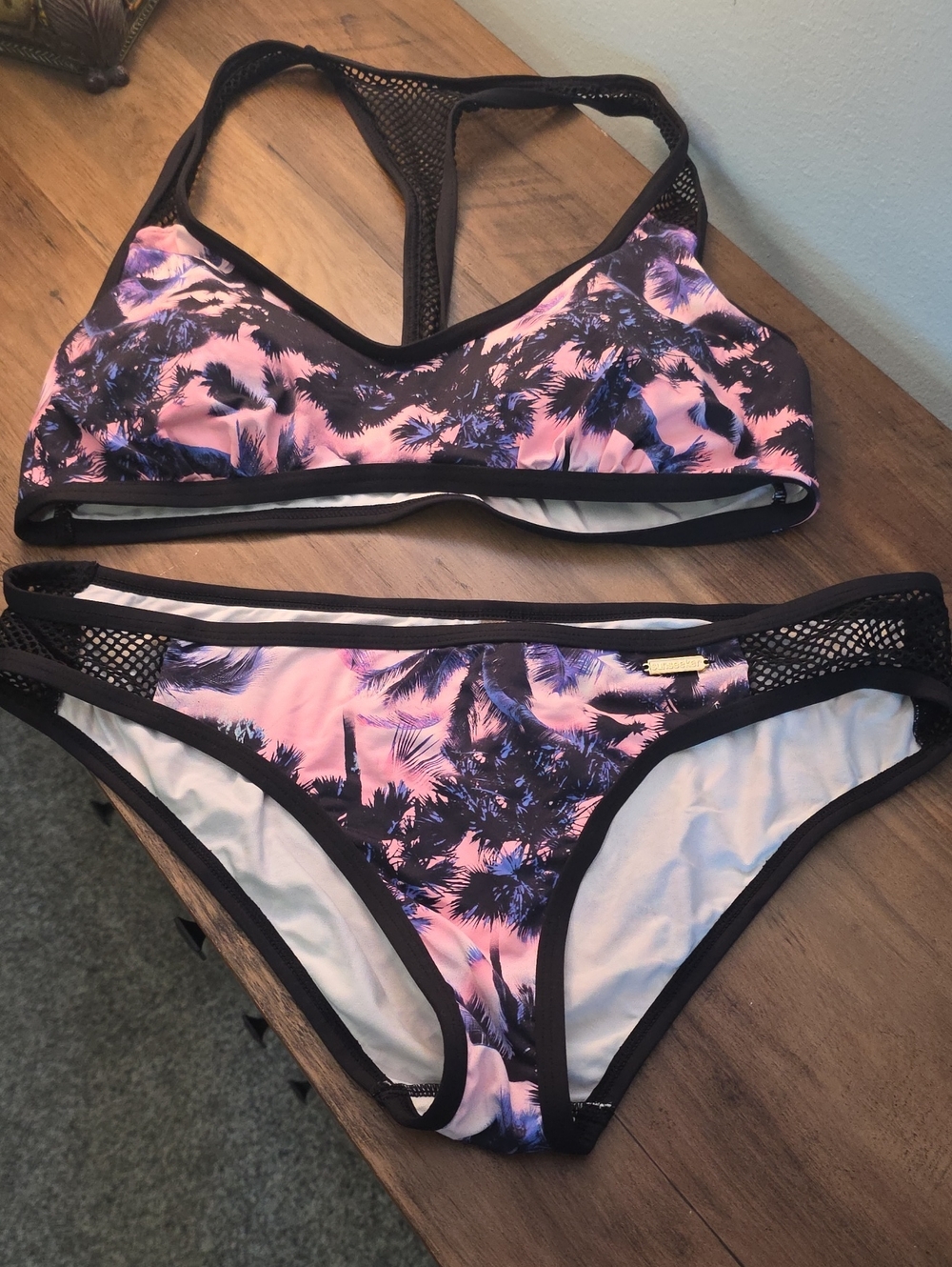 VENUS Pink and Black Palm-Print Bikini Set